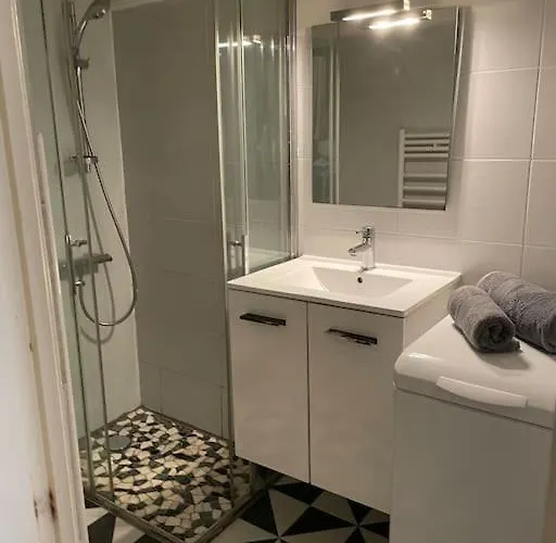 La Pause - Wifi - Champs élysées - 4 Prs * Parigi